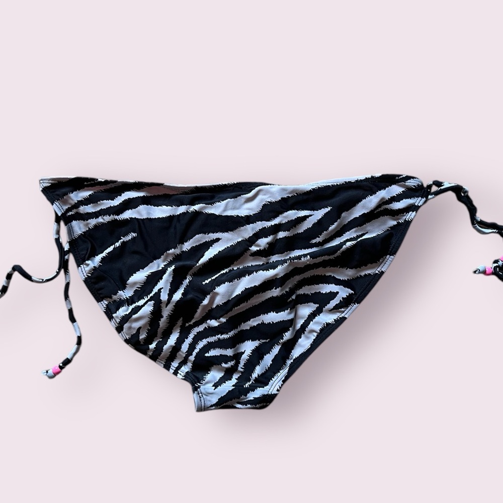 Zebra striped string bikini - Picture 4 of 4